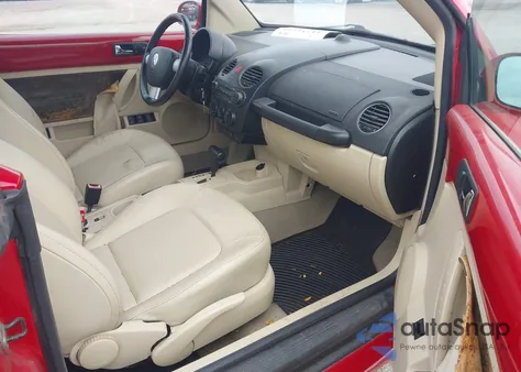 2009 Volkswagen New Beetle 2.5L из США, поврежденный, VIN 3VWRF31Y99M409438